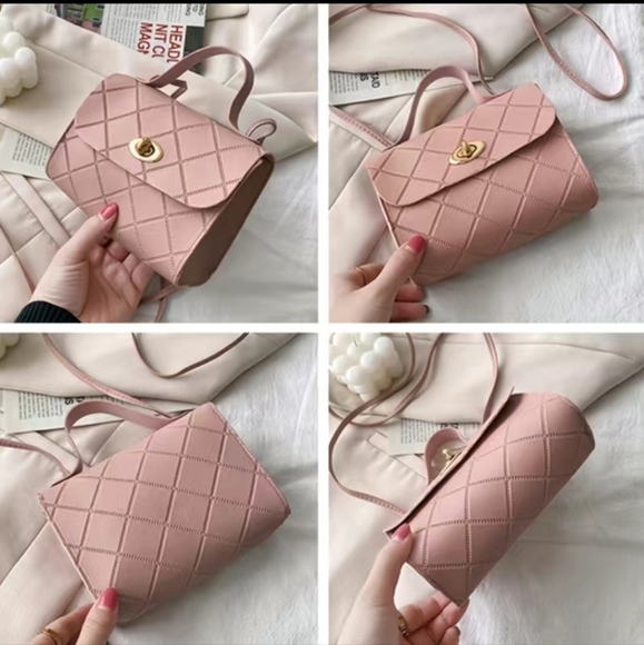 New Small‎ Purses - Picture 8 of 10